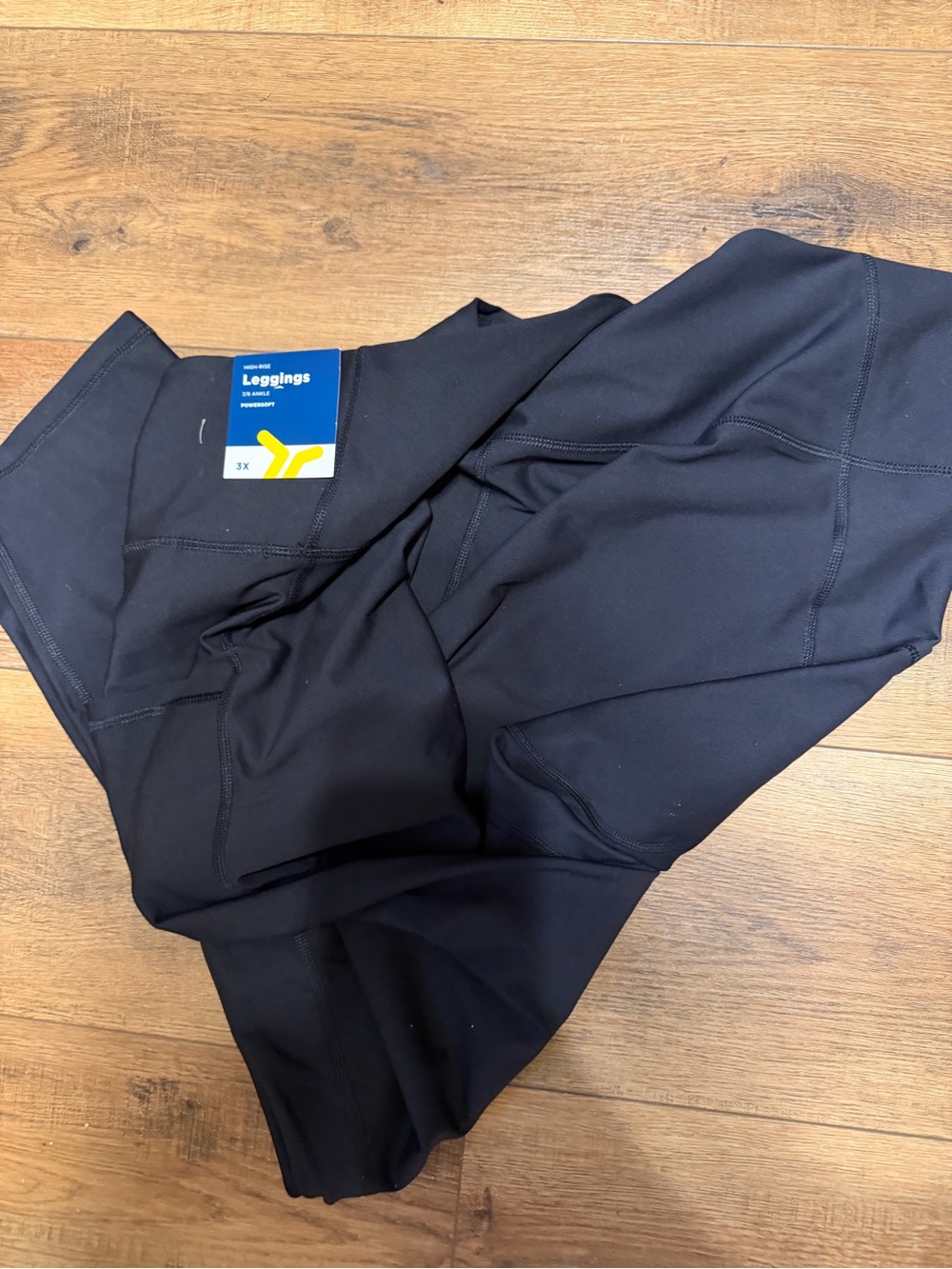Nwt women’s Black Active Leggings old navy powersoft 3X - Picture 2 of 4